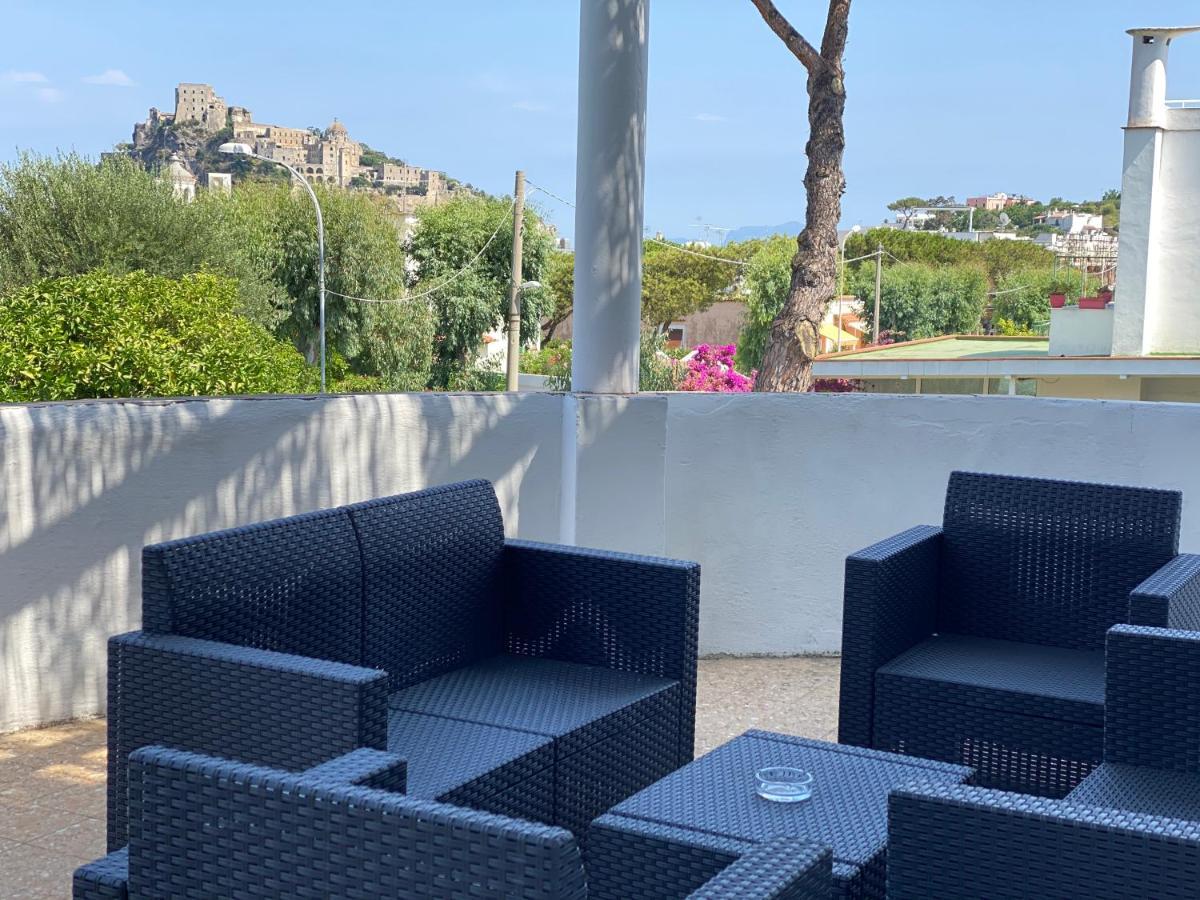 Hotel Pineta Ischia Bagian luar foto