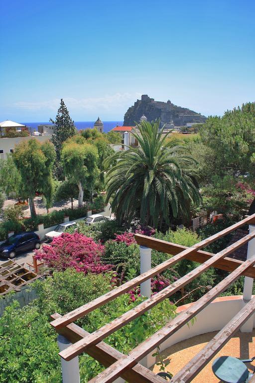 Hotel Pineta Ischia Bagian luar foto